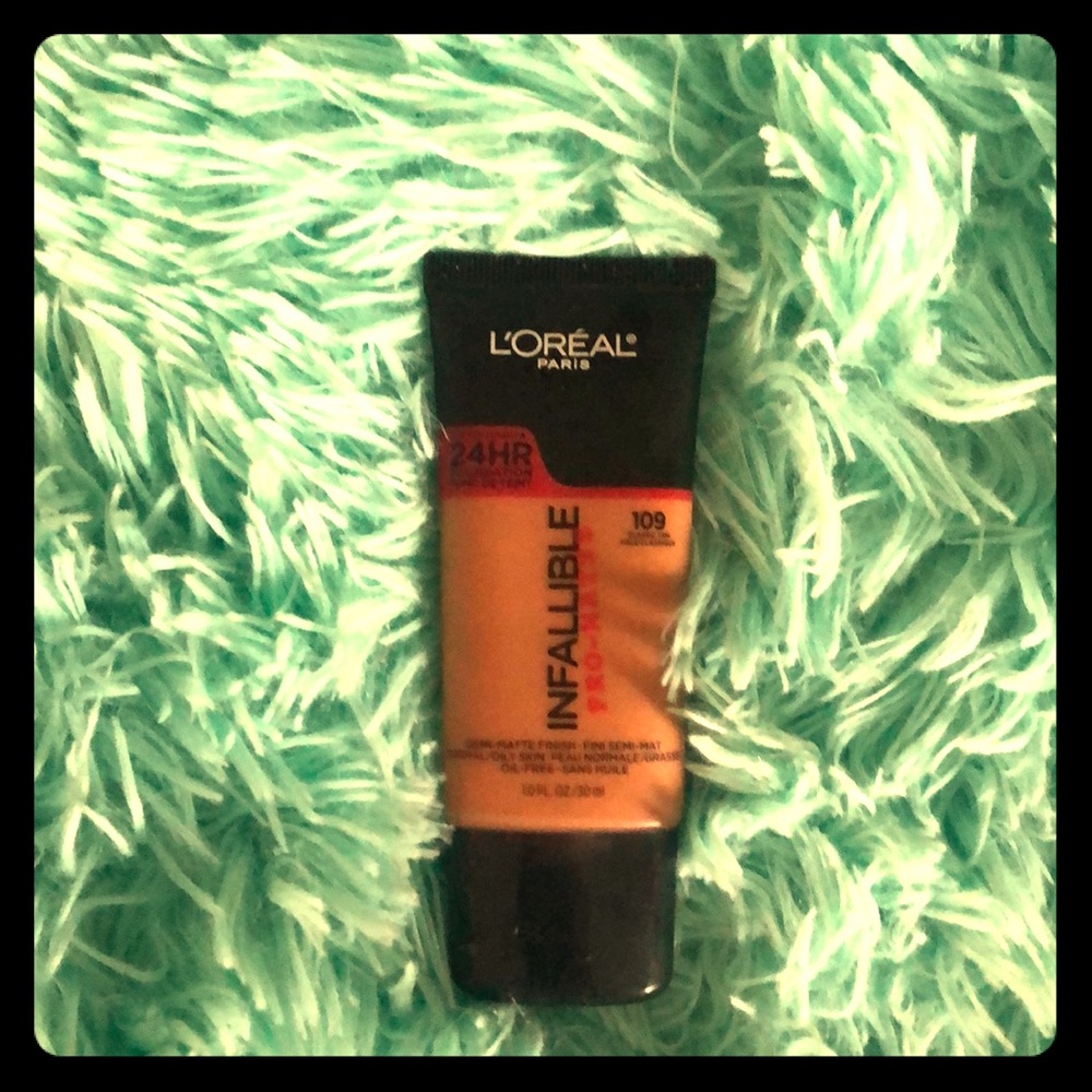 L’Oréal Paris 24-HR foundation
